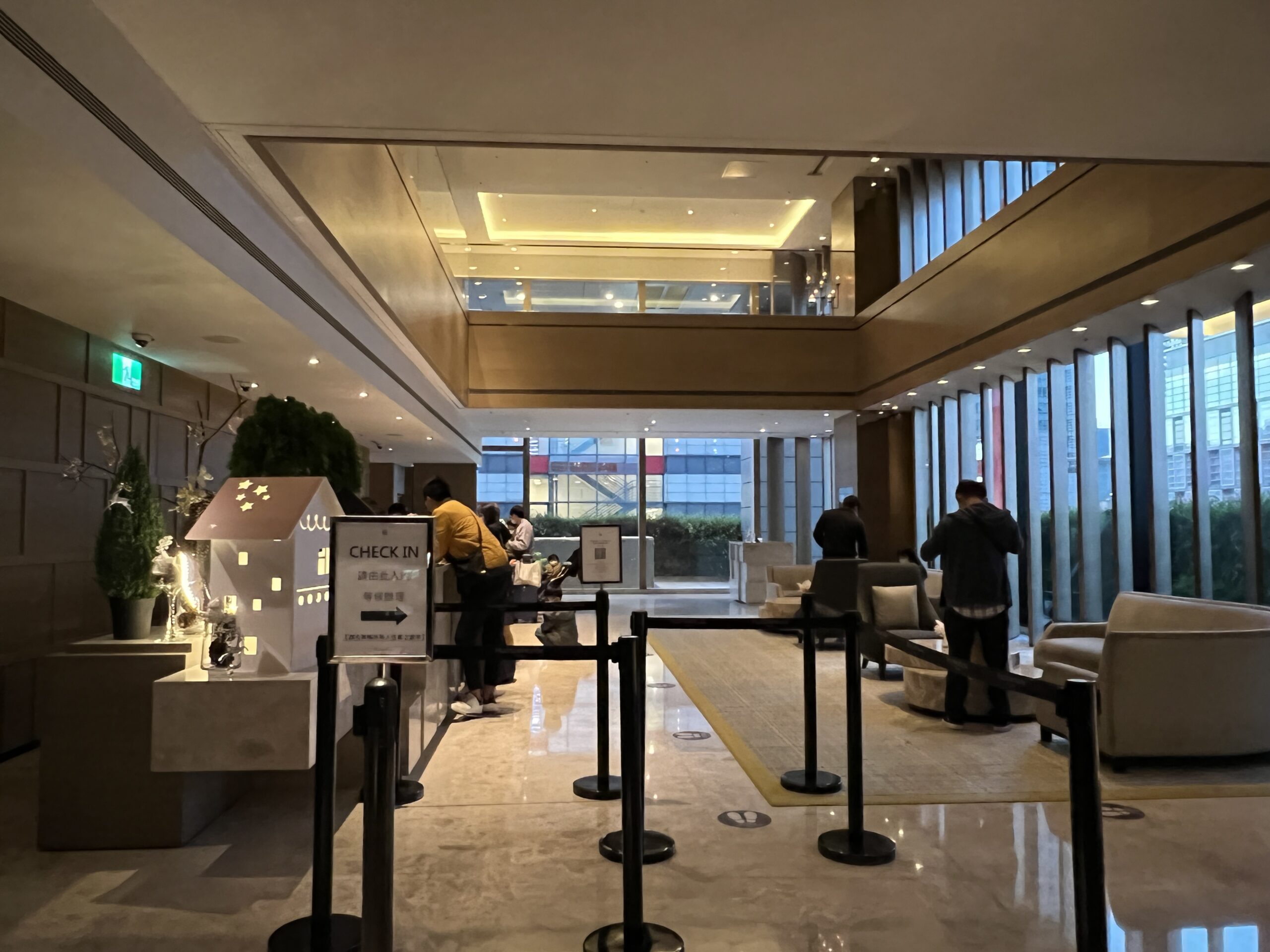 4 台北信義區 寒舍艾麗la Farfalla 義式餐廳 肉食主義3 0假日下午茶牛排吃到飽 羊排第一名