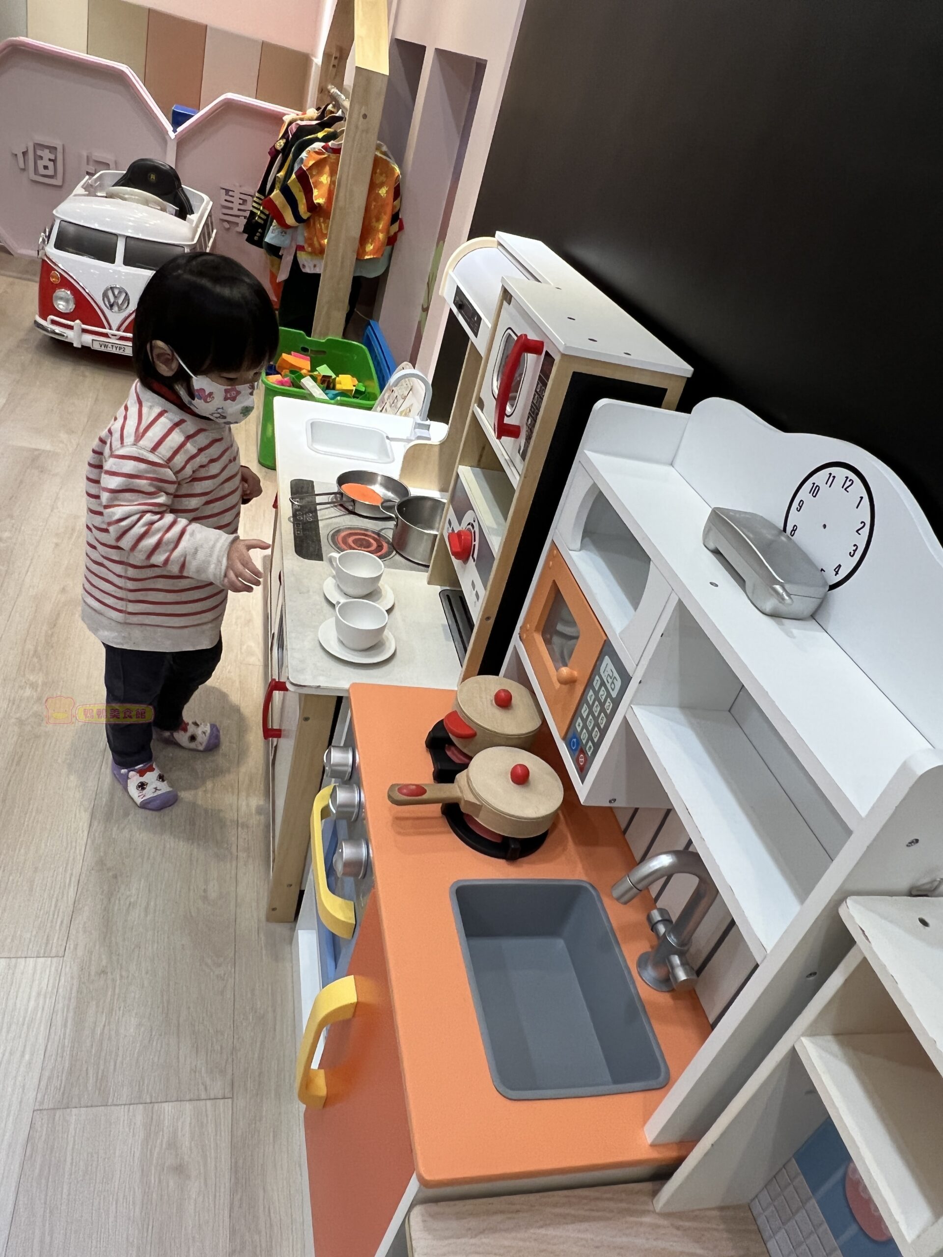 wifi提供,免費wifi,兒童遊戲區,包場,包廂,古亭站,台北親子餐廳,廚房玩具,抓周,沙坑,親子雨天備案,親子餐廳,變裝