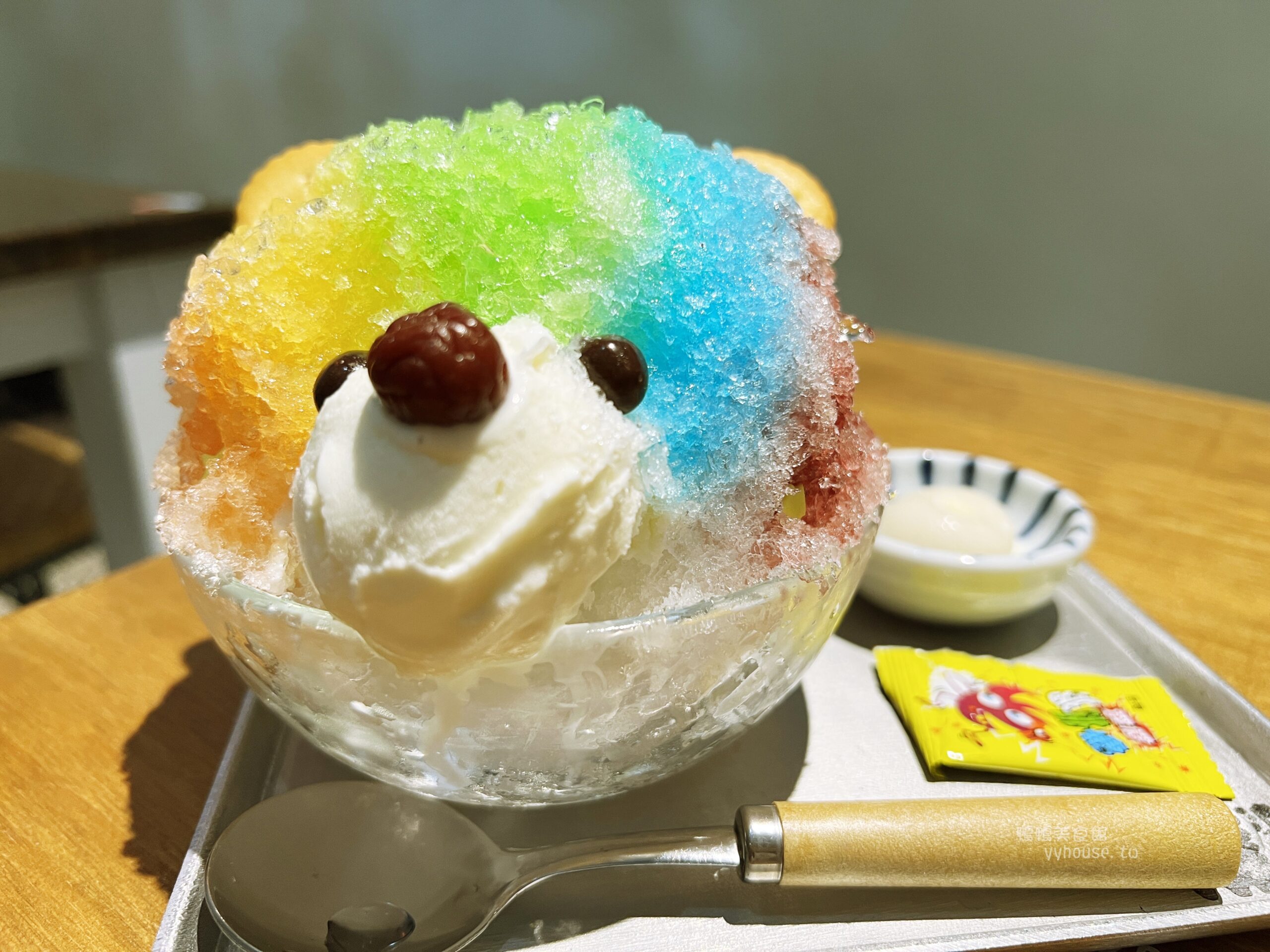 (4)花蓮市。浪花丸 かき氷•島食~沖繩風超萌彩熊冰，來碗日本刨冰吧!