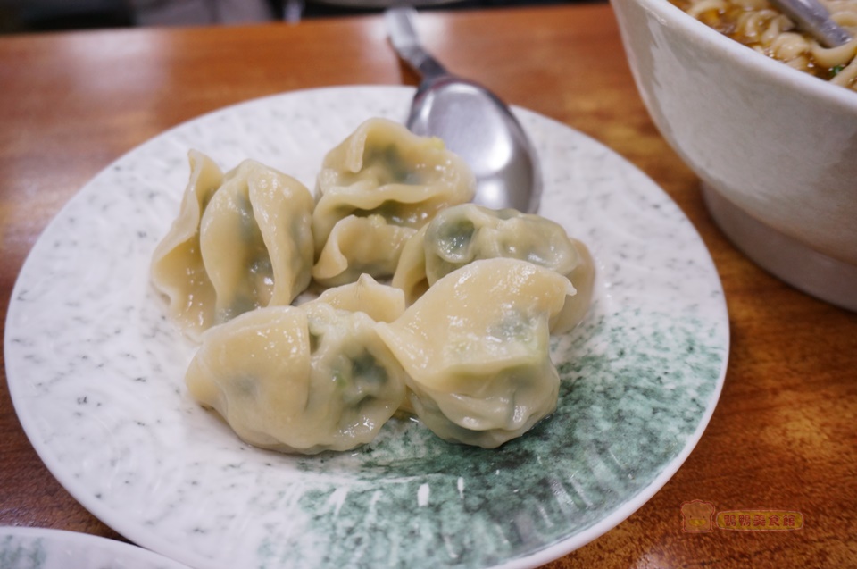 宵夜,宵夜場延伸閱讀,新埔捷運,新埔捷運美食,板橋宵夜,板橋莒光路,牛肉麵,紅燒牛肉麵,韭菜水餃