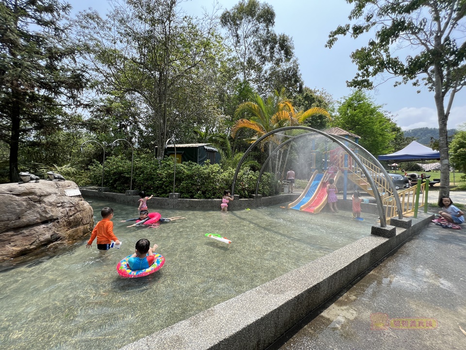 佛系親子旅行,南投親子景點,小木屋,懶人露營,生態導覽,螢火蟲,親子露營,賞螢,露營