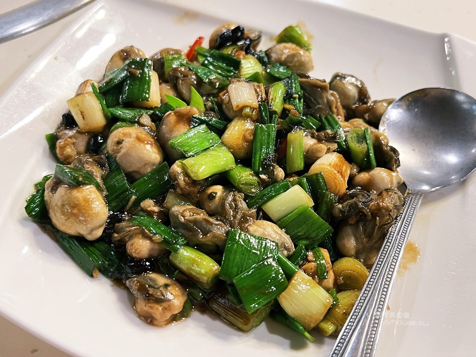 中山區美食,中山站,中山站美食,包廂,土雞,家庭聚餐,米其林必比登推薦,素食專區,老店,長輩聚餐