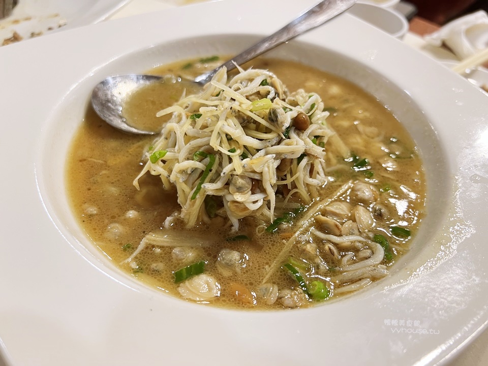 中山區美食,中山站,中山站美食,包廂,土雞,家庭聚餐,米其林必比登推薦,素食專區,老店,長輩聚餐