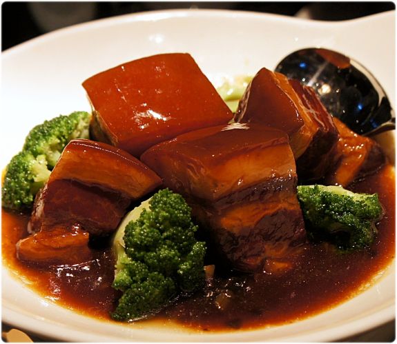 (3)台北信義區。W Hotel紫艷中餐廳~fusion創意高檔粵菜，肥美烤鴨