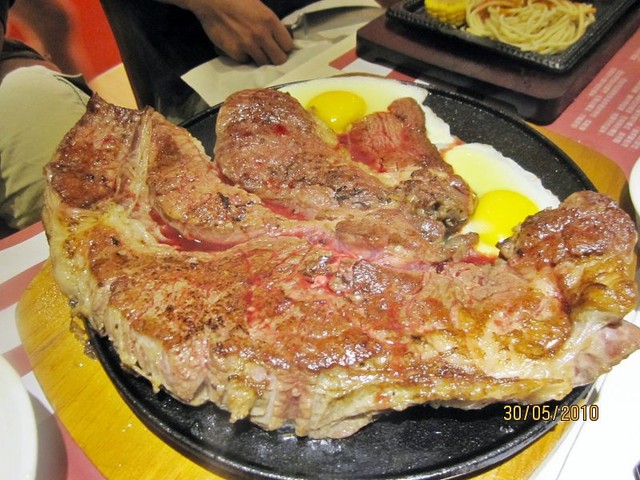 即時熱門文章：(3)台北大安區。瘋牛排洋食Fun Steak~40敗北換來挑戰36oz(有差嗎XD)