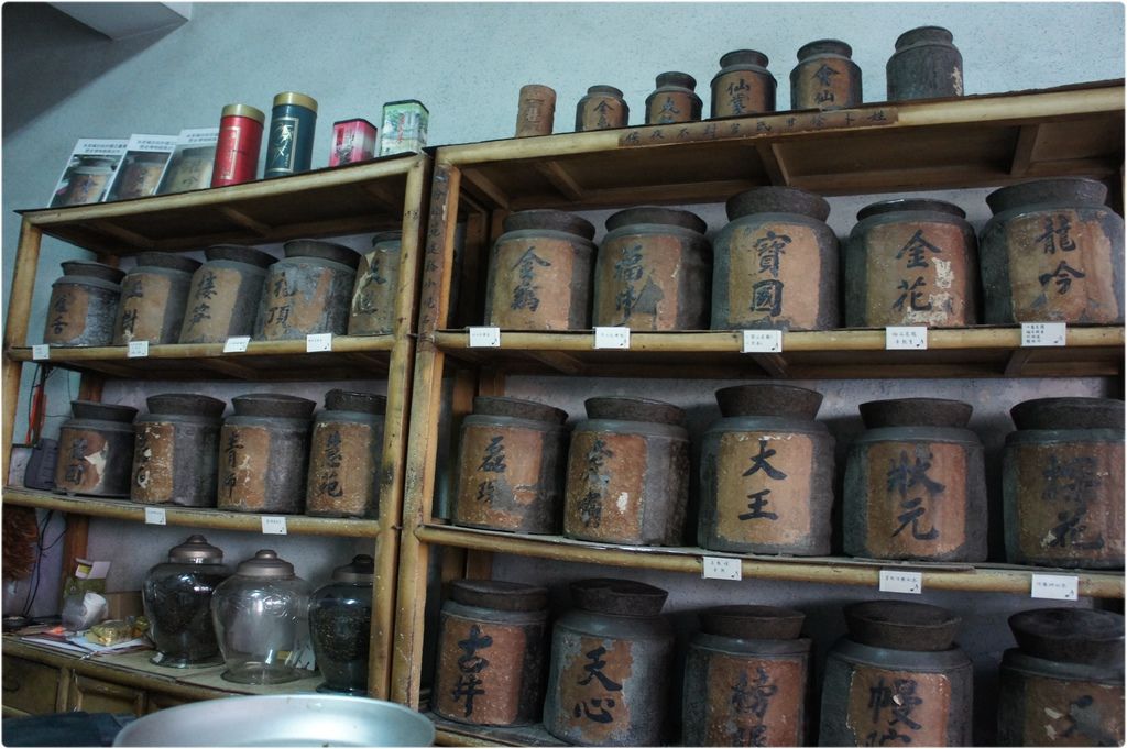 即時熱門文章：(4)台南中西區。振發茶行~台灣最老、手摺茶包的百年茶莊
